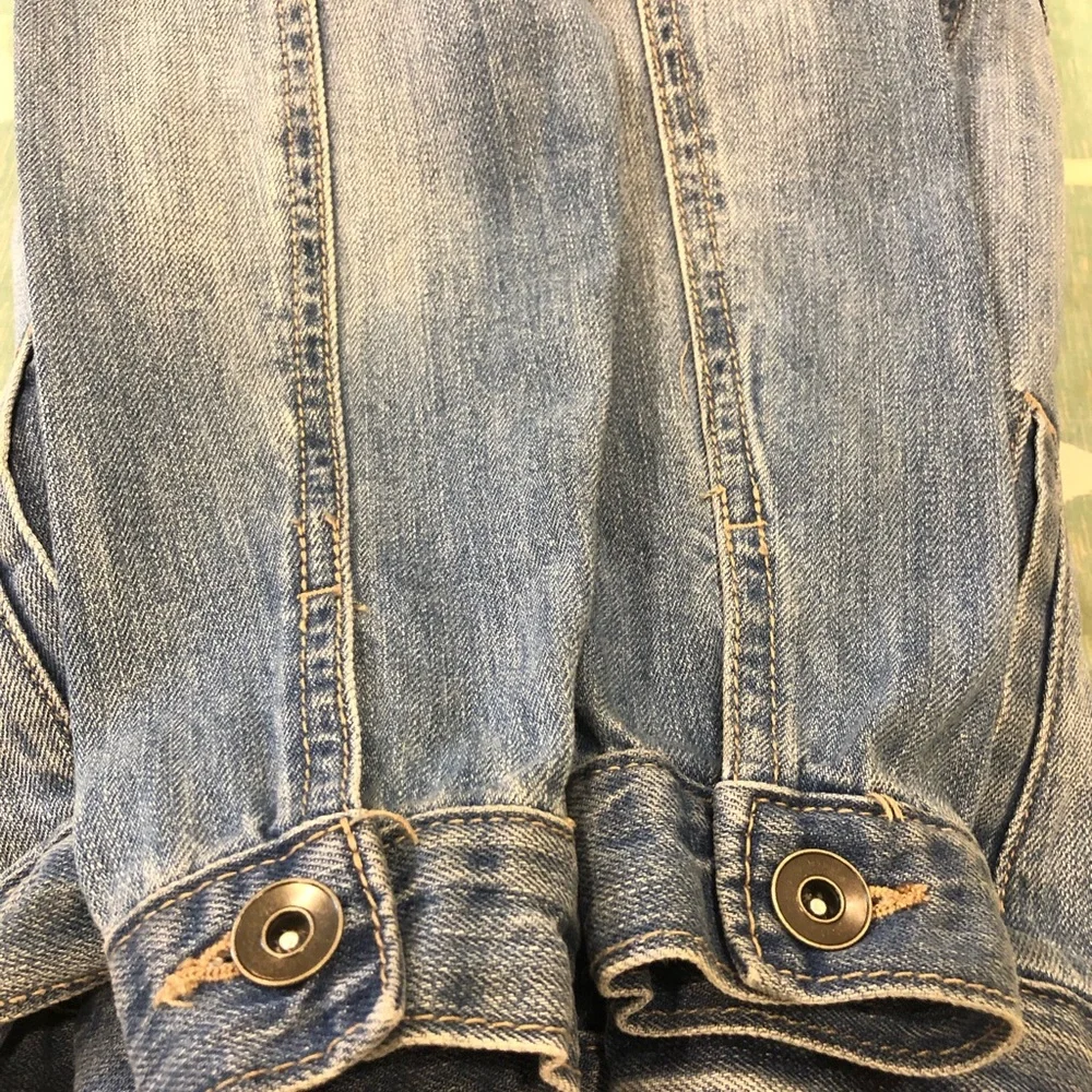 Children’s Place Boy’s Denim Jacket Medium (7/8) - Picture 2 of 6